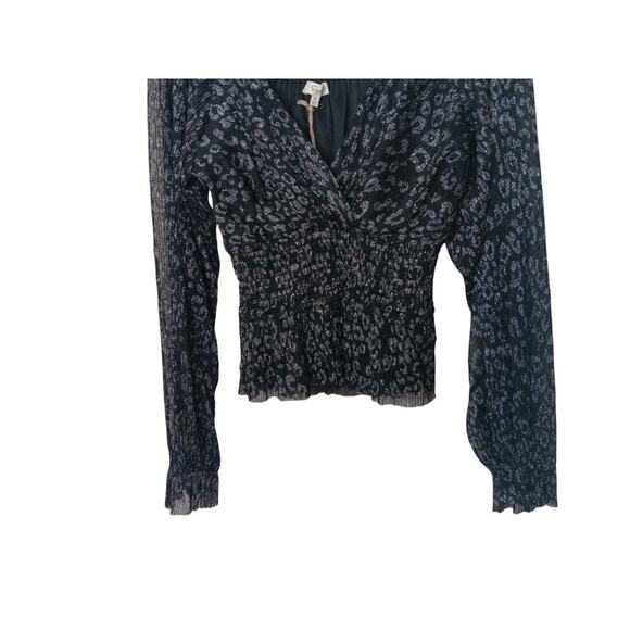 New Easel Black Metallic Animal Print Smocked Waist Blouse Sz L Long Sleeve - Picture 4 of 11